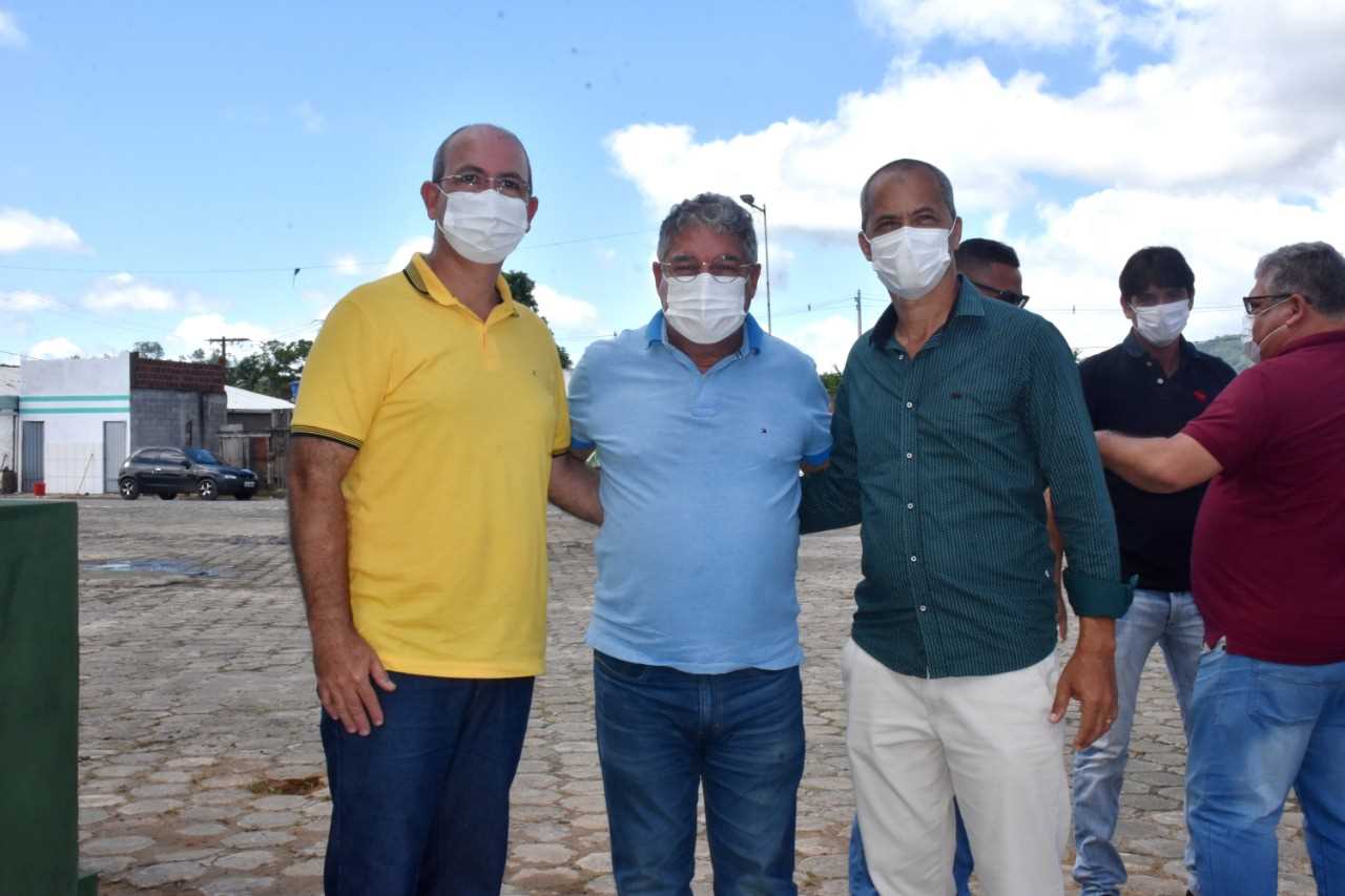 Camacã: Prefeitura entrega a nova feira livre de São João do Panelinha